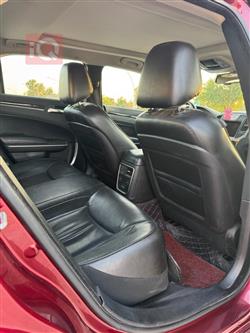 کرایسلەر 300